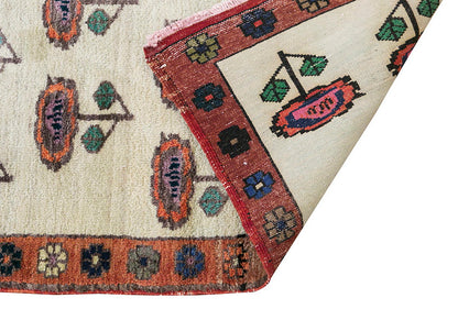 Vintage Rug 3'10" x 5'1" feet 117 x 156 cm