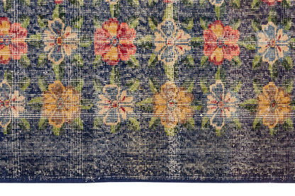 Vintage Rug 3'10" x 6'5" feet 117 x 195 cm