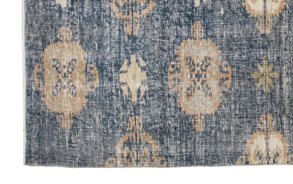Vintage Rug 3'10" x 6'9 feet 117 x 207 cm