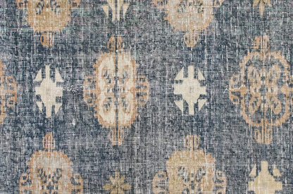 Vintage Rug 3'10" x 6'9 feet 117 x 207 cm