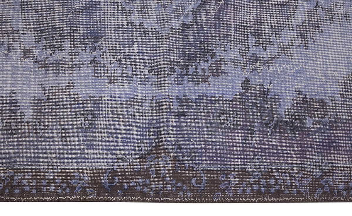 Vintage Rug 3'11" x 7' feet 120 x 214 cm