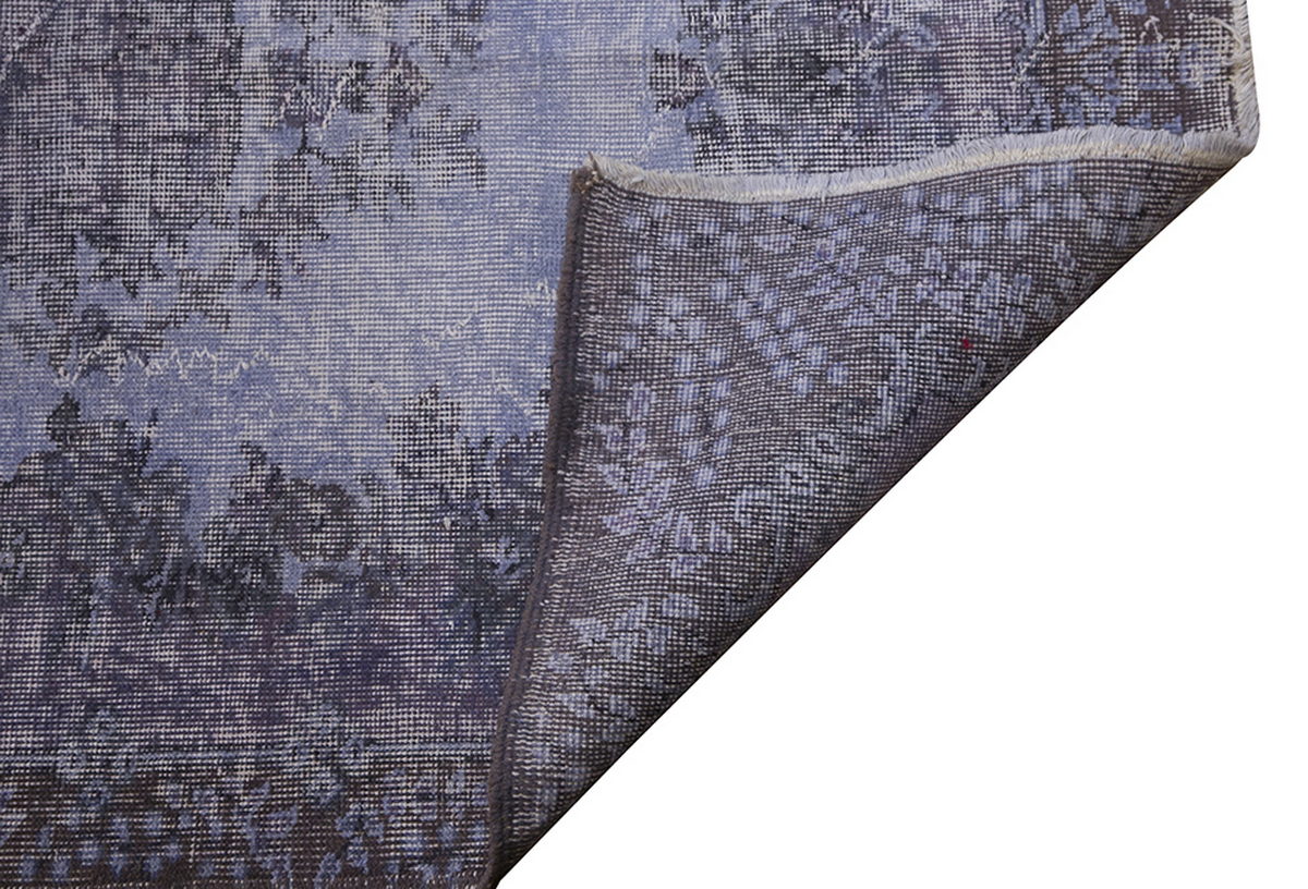 Vintage Rug 3'11" x 7' feet 120 x 214 cm