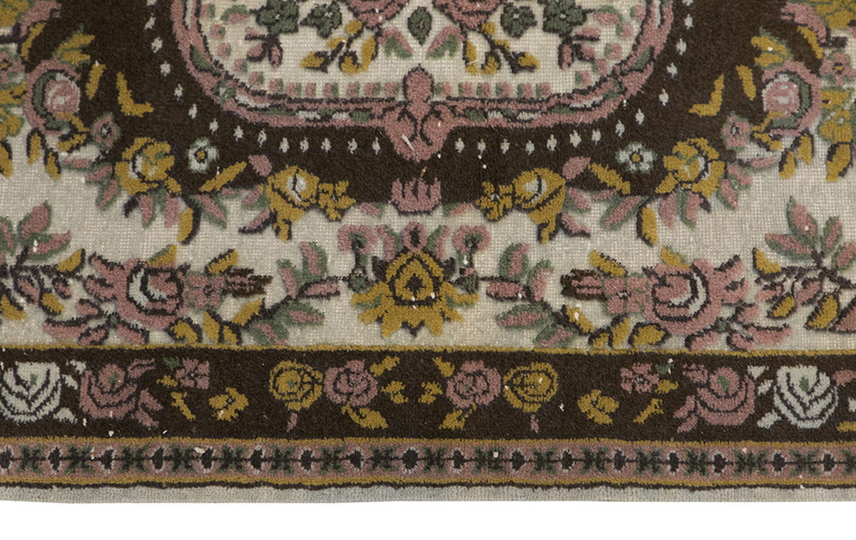 Vintage Rug 3'11" x 7'1" feet 120 x 216 cm