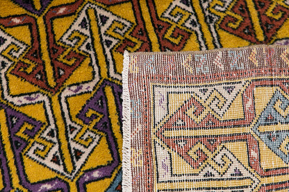 Vintage Rug 3'4" x 6'2" feet 102 x 187 cm