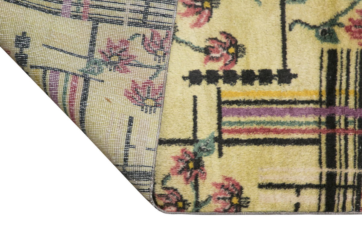 Vintage Rug 3'6" x 6'7" feet 107 x 200 cm