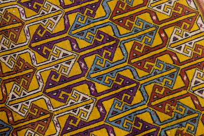 Vintage Rug 3'7" x 5'11" feet 110 x 180 cm