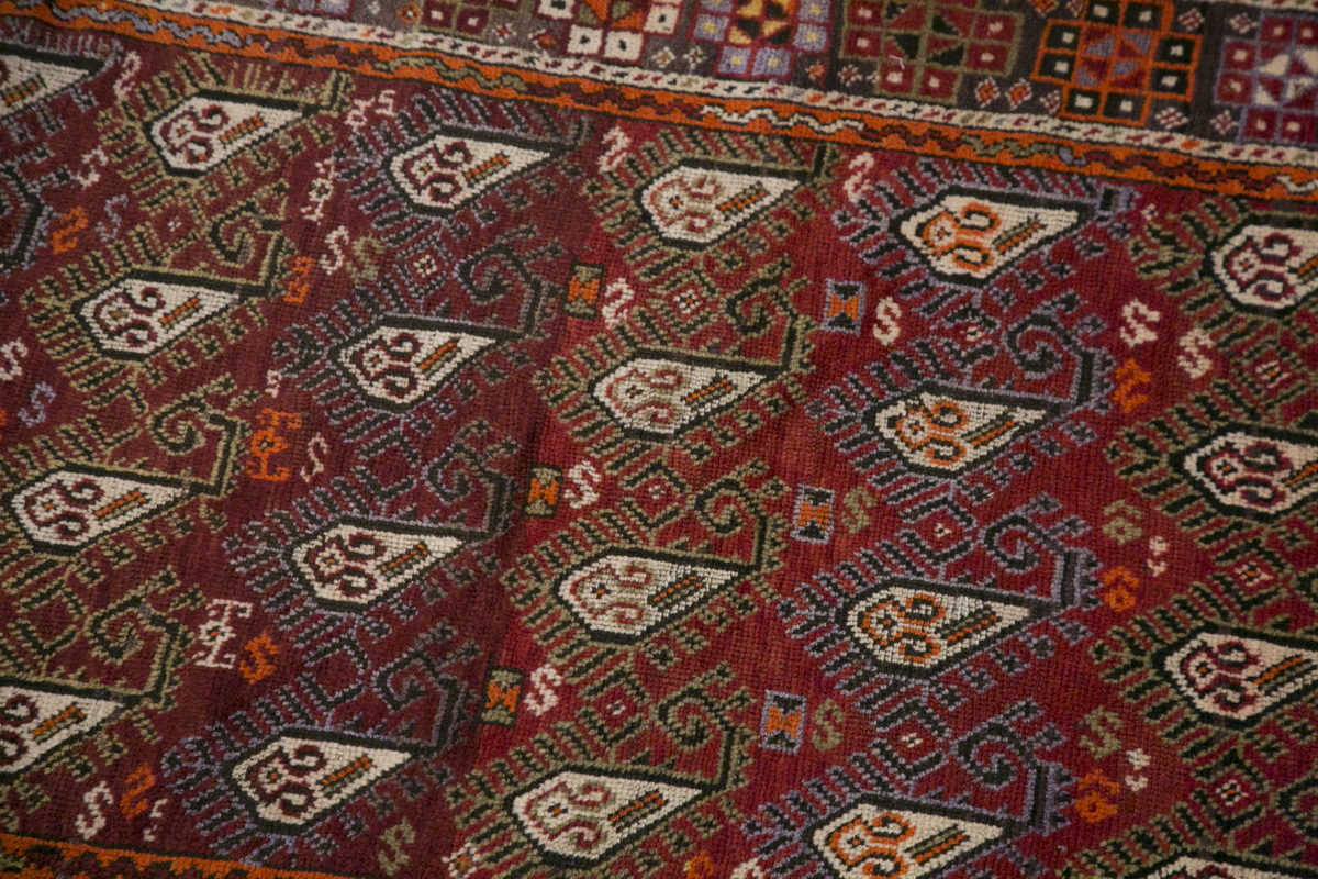 Vintage Rug 3'8" x 6'7" feet 113 x 201 cm