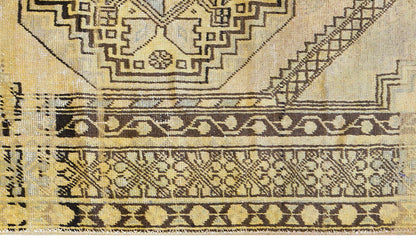 Vintage Rug 3'8" x 6'9" feet 112 x 207 cm