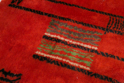Vintage Rug 4" x 7" feet 117 x 208 cm