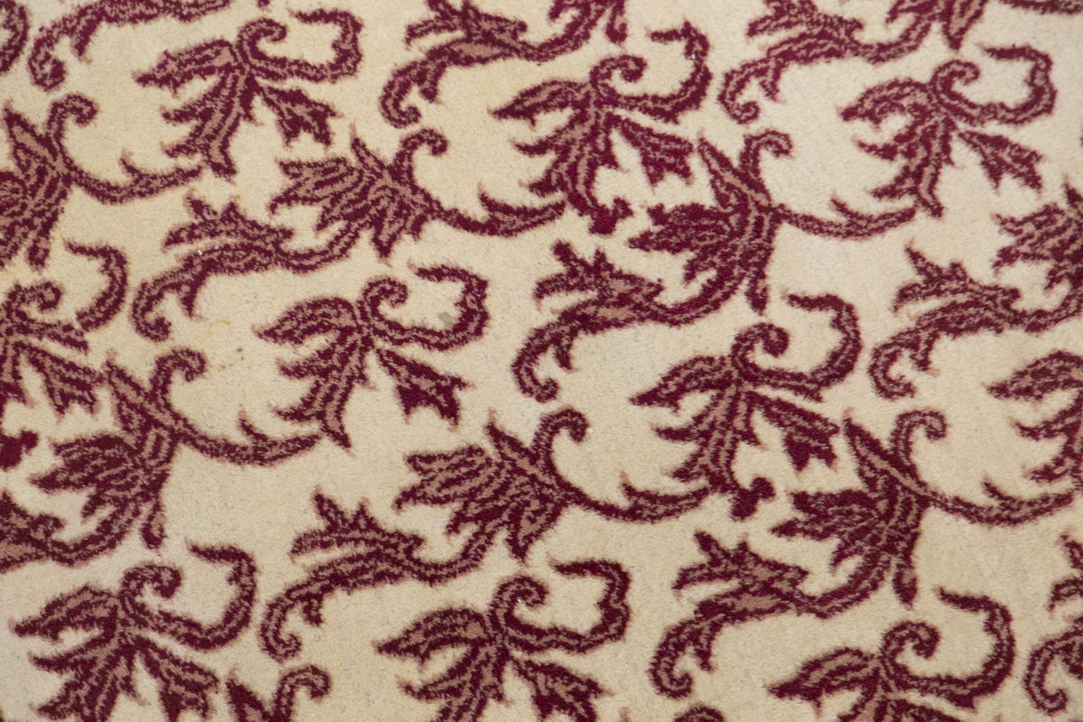 Vintage Rug 4" x 7" feet 118 x 213 cm