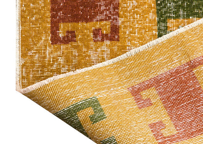 Vintage Rug 4' x 6'10" feet 122 x 209 cm