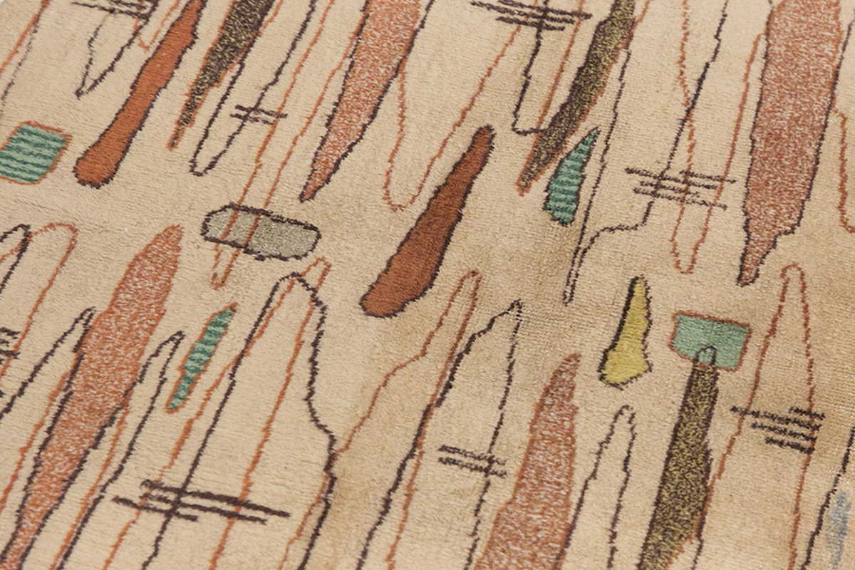 Vintage Rug 4'1" x 6'8" feet 124 x 202 cm