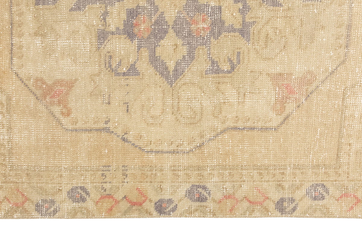 Vintage Rug 4'1" x 7'5" feet 125 x 226 cm
