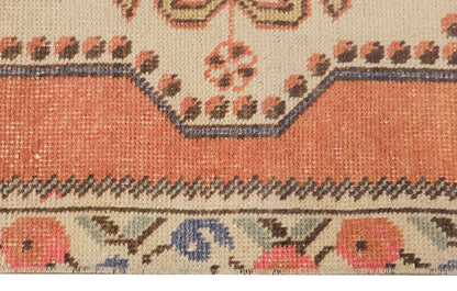 Vintage Rug 4'2" x 6'11 feet 128 x 212 cm