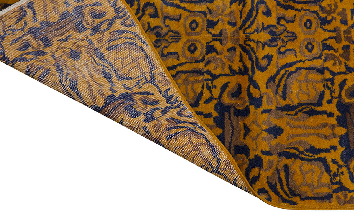 Vintage Rug 4'2" x 7'1" feet 128 x 215 cm