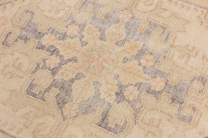 Vintage Rug 4'3" x 6'9" feet 130 x 206 cm