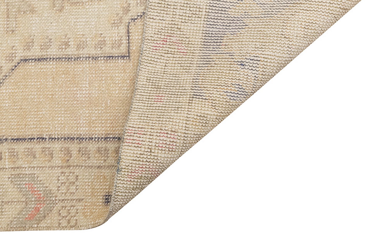 Vintage Rug 4'3" x 6'9" feet 130 x 206 cm
