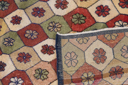 Vintage Rug 4'3" x 7'1" feet 130 x 215 cm