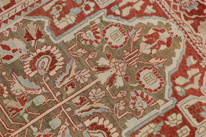Vintage Rug 4'6" x 7' feet 136 x 214 cm