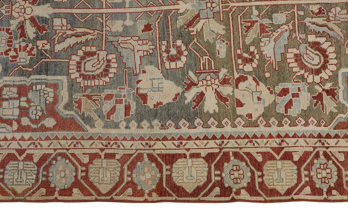Vintage Rug 4'6" x 7' feet 136 x 214 cm
