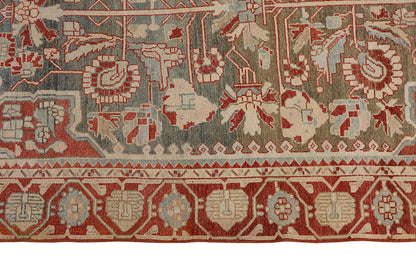 Vintage Rug 4'6" x 7' feet 136 x 214 cm