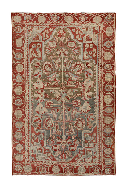 Vintage Rug 4'6" x 7' feet 136 x 214 cm