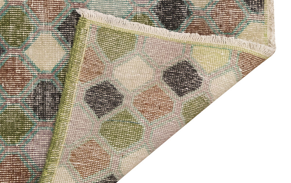 Vintage Rug 4'7" x 7'7" feet 140 x 230 cm