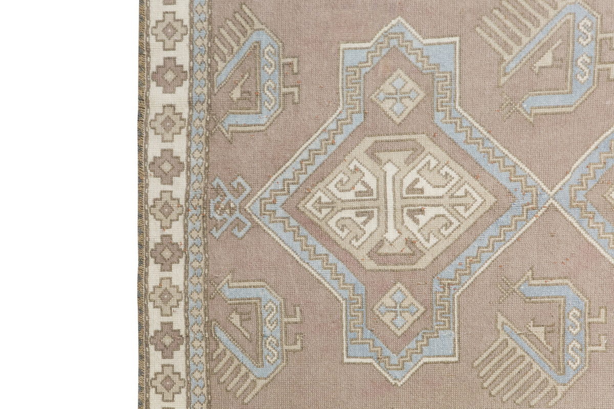 Vintage Rug 4'8" x 7'9" feet 143 x 235 cm