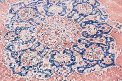 Vintage Rug 4'8" x 8'3" feet 142 x 252 cm