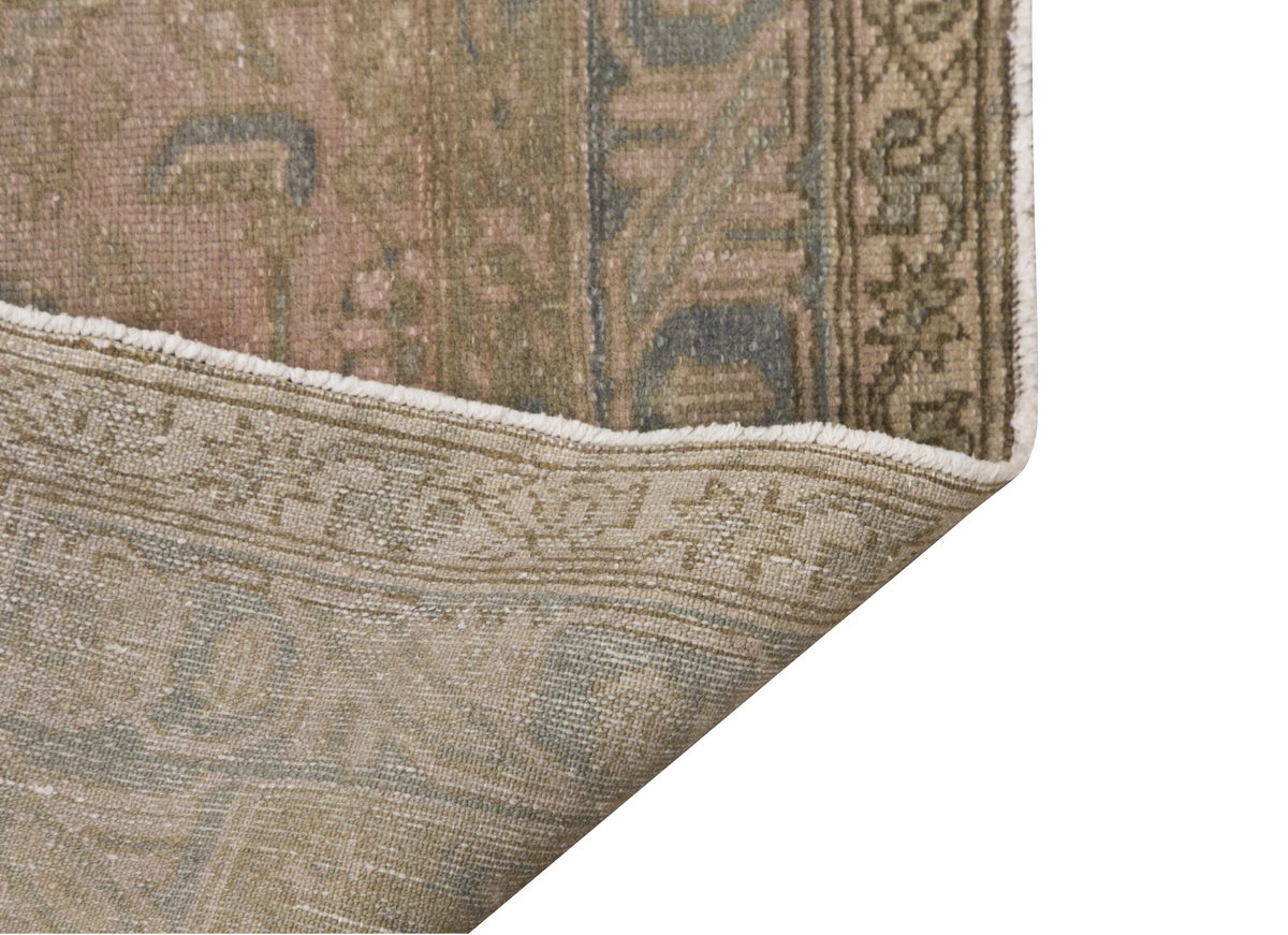 Vintage Rug 5" x 8'2" feet 150 x 250 cm