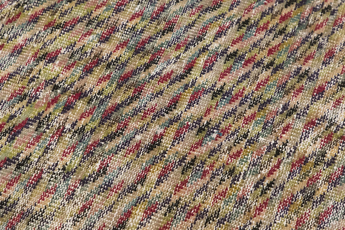 Vintage Rug 5'1" x 6'5" feet 156 x 196 cm