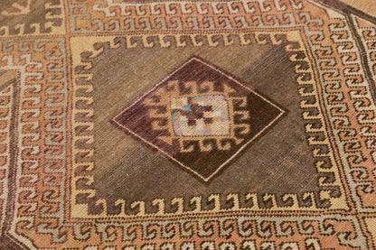 Vintage Rug 5'1" x 8'8" feet 156 x 265 cm