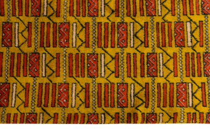 Vintage Rug 5'2" x 9" feet 157 x 272 cm