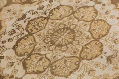 Vintage Rug 6'1" x 9" feet 186 x 270 cm