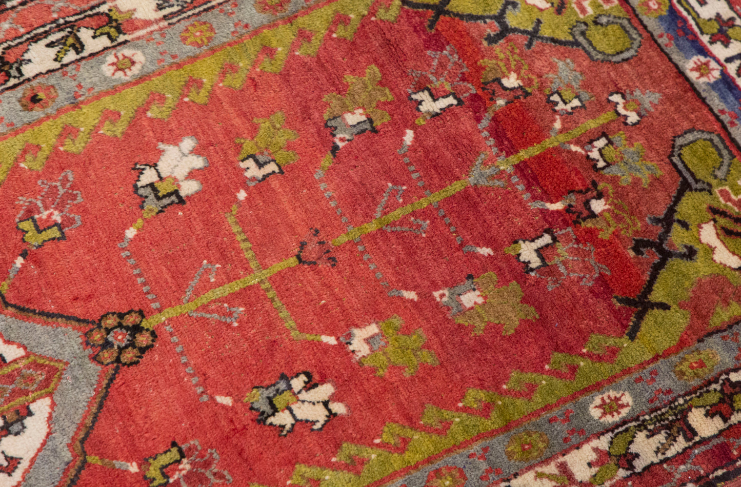 Vintage Runner Rug, 102 x 262 cm / 3'3 x 8'6 feet