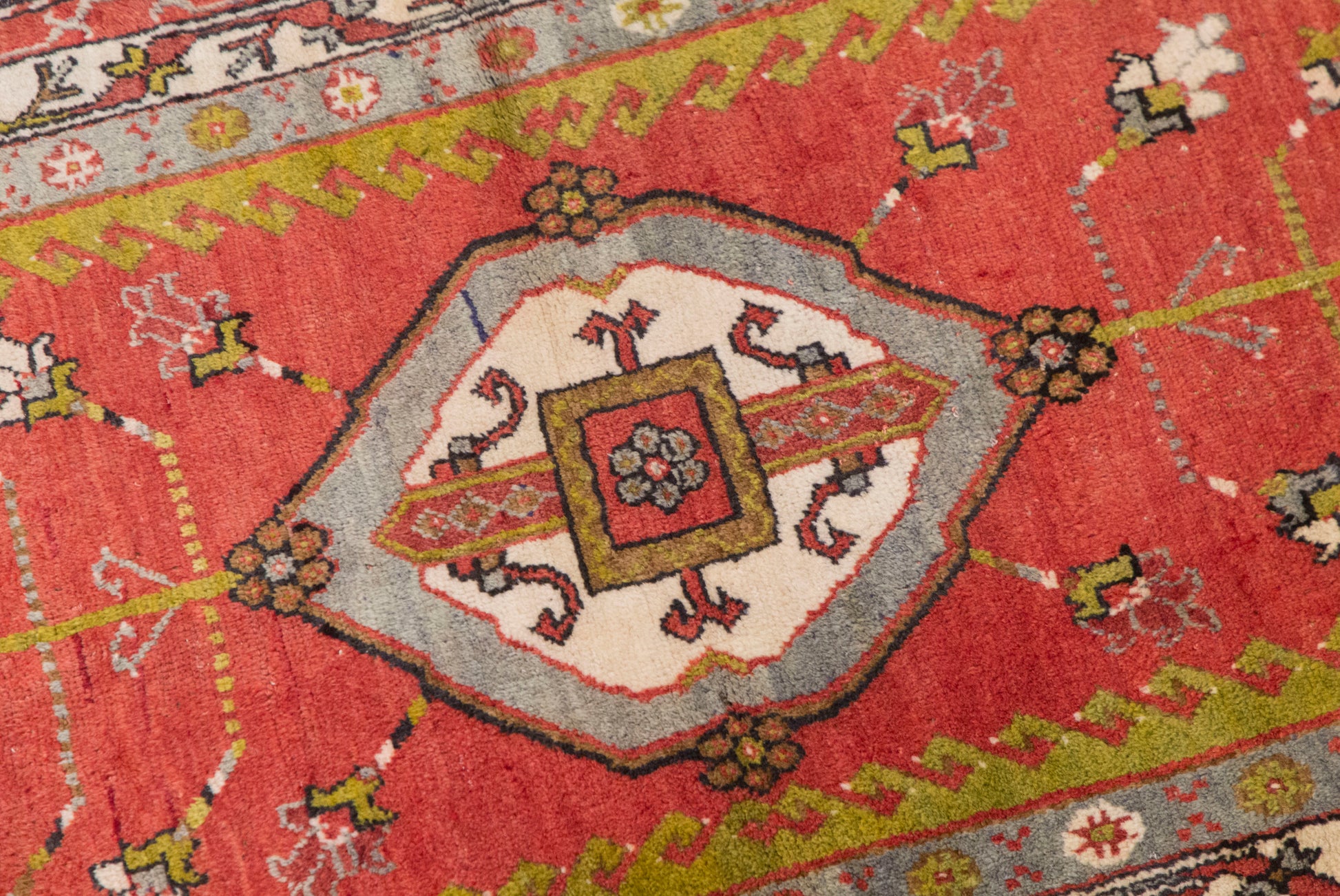 Vintage Runner Rug, 102 x 262 cm / 3'3 x 8'6 feet
