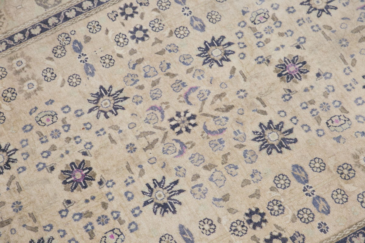 Vintage Rug 5'5 x 10'2 feet  165 x 310 cm