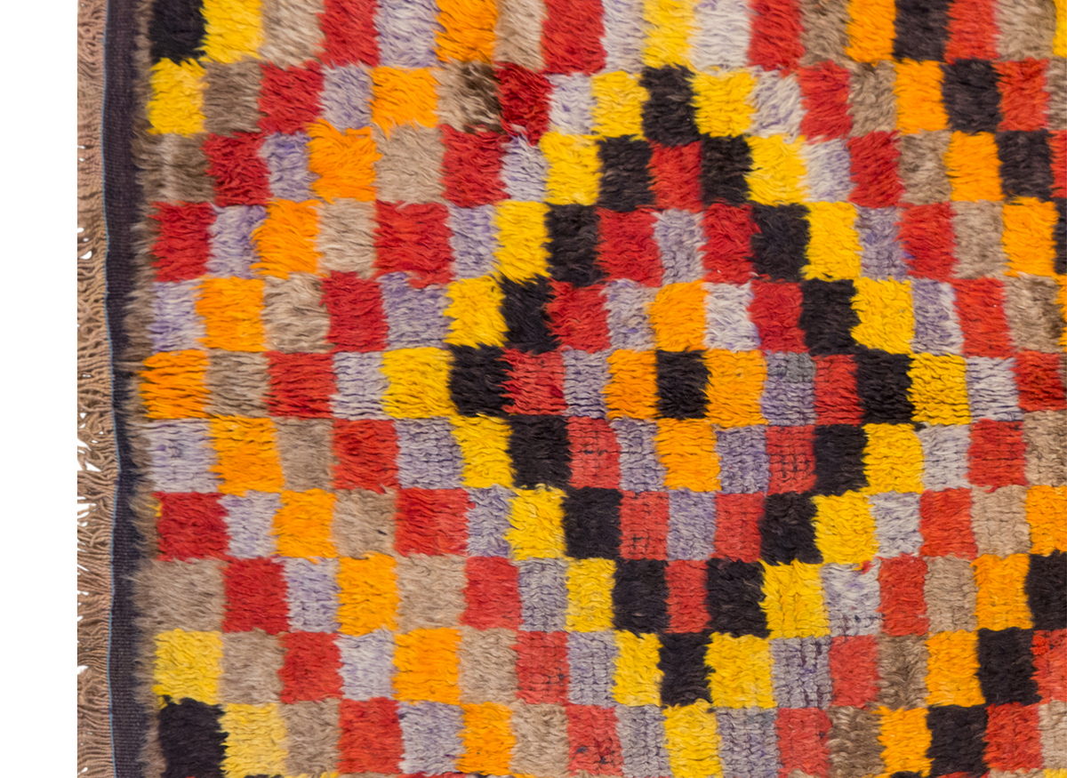 Vintage Tulu Rug, 3.90 × 7.35 ft / 119 x 224 cm