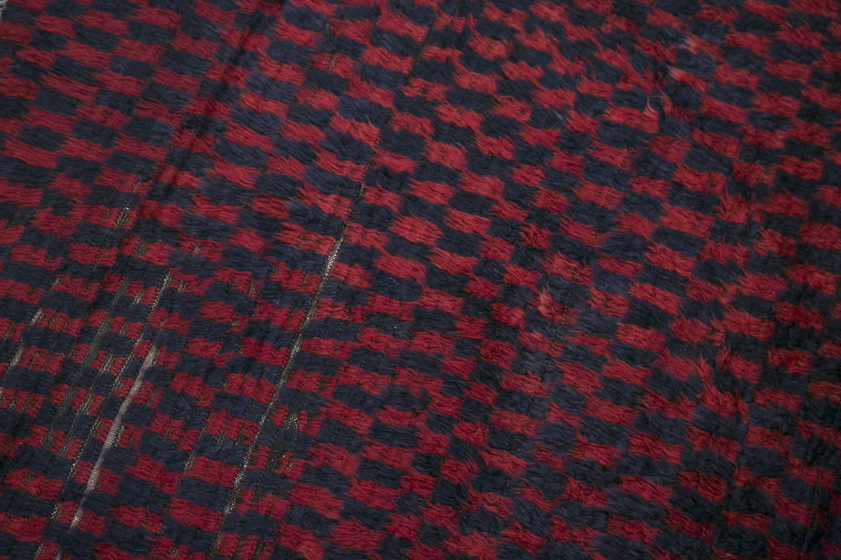 Vintage Tulu Rug, 5 x 7'7 feet / 148 x 232 cm
