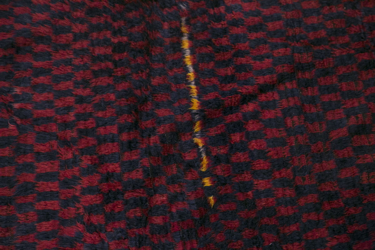 Vintage Tulu Rug, 5 x 7'7 feet / 148 x 232 cm