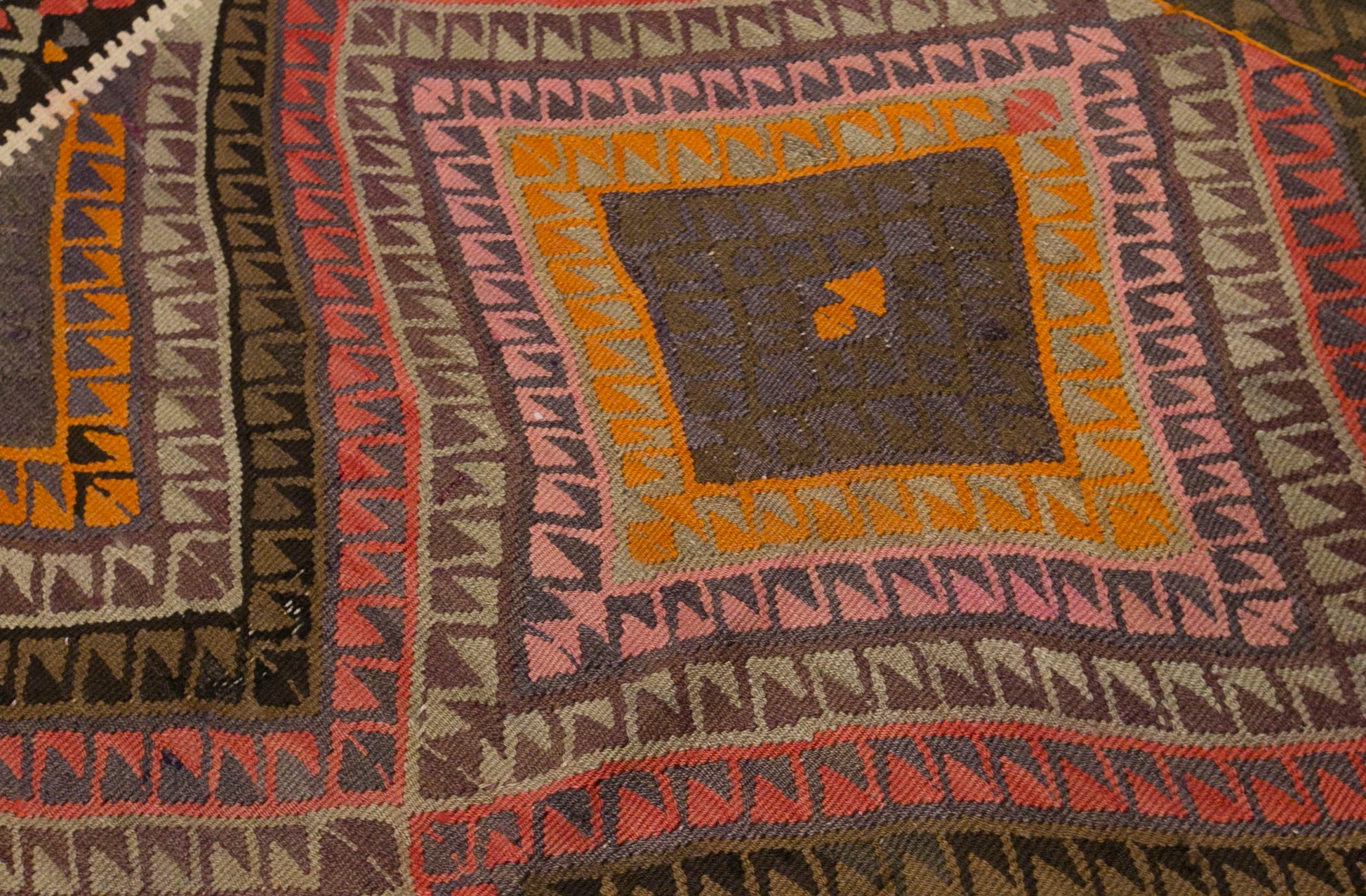 Vintage Turkish Kars Kilim – 173 x 350 cm / 5.7 x 11.5 ft