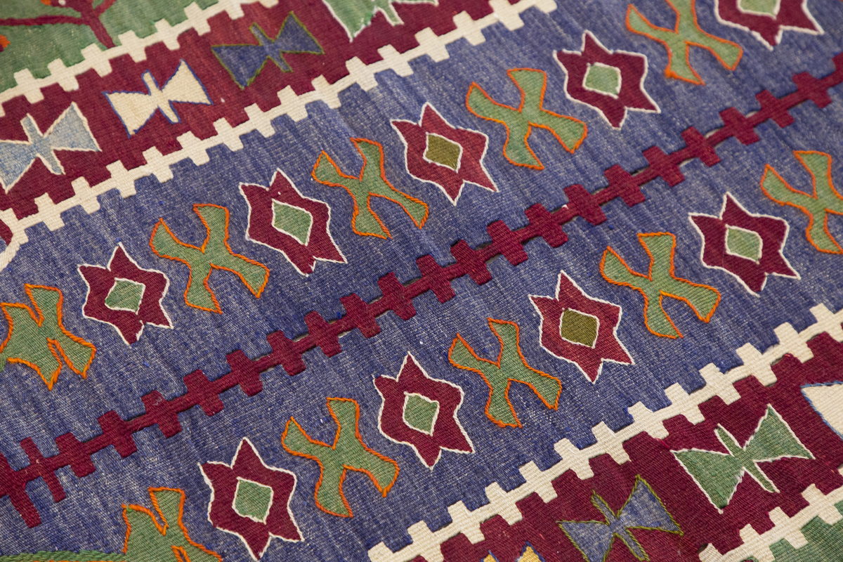 Vintage Turkish Kilim "Tree of Life", 84 x 123 cm ≈ 2.9 x 4.04 ft
