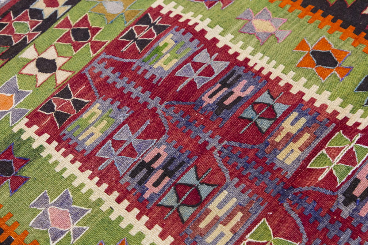 Vintage Turkish Kilim, 2.11 x 4.3 ft Rug, 89 x 131 cm