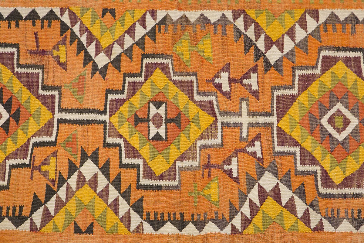 Vintage turkish kilim, 2.6 x 8.8 cm, 77 x 265 cm