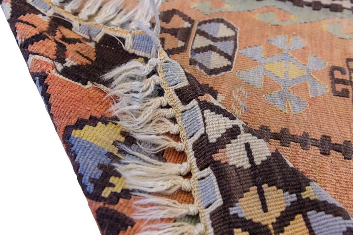 Vintage Turkish Kilim, 2.9 x 4.4 ft Rug, 86 x 134 cm