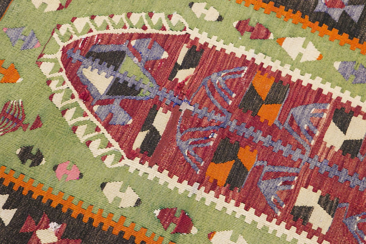 Vintage Turkish Kilim, 2.9 x 4.7 ft Rug, 85 x 140 cm