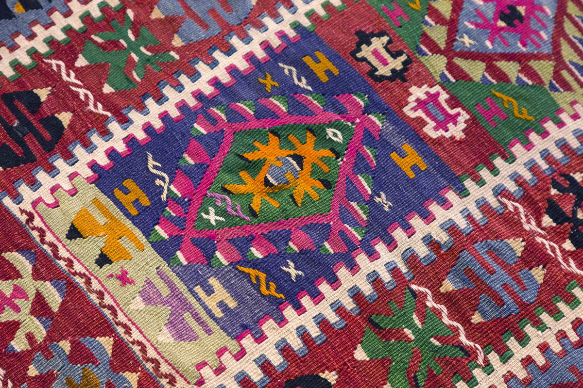 Vintage Turkish Kilim, 85 x 112 cm, 2.9 x 3.8 ft