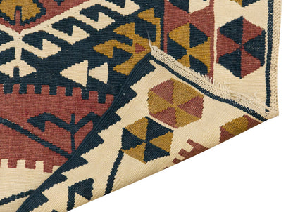 Vintage Turkish Kilim Rug,  112 x 156 cm, 3.8 x 5.1 ft