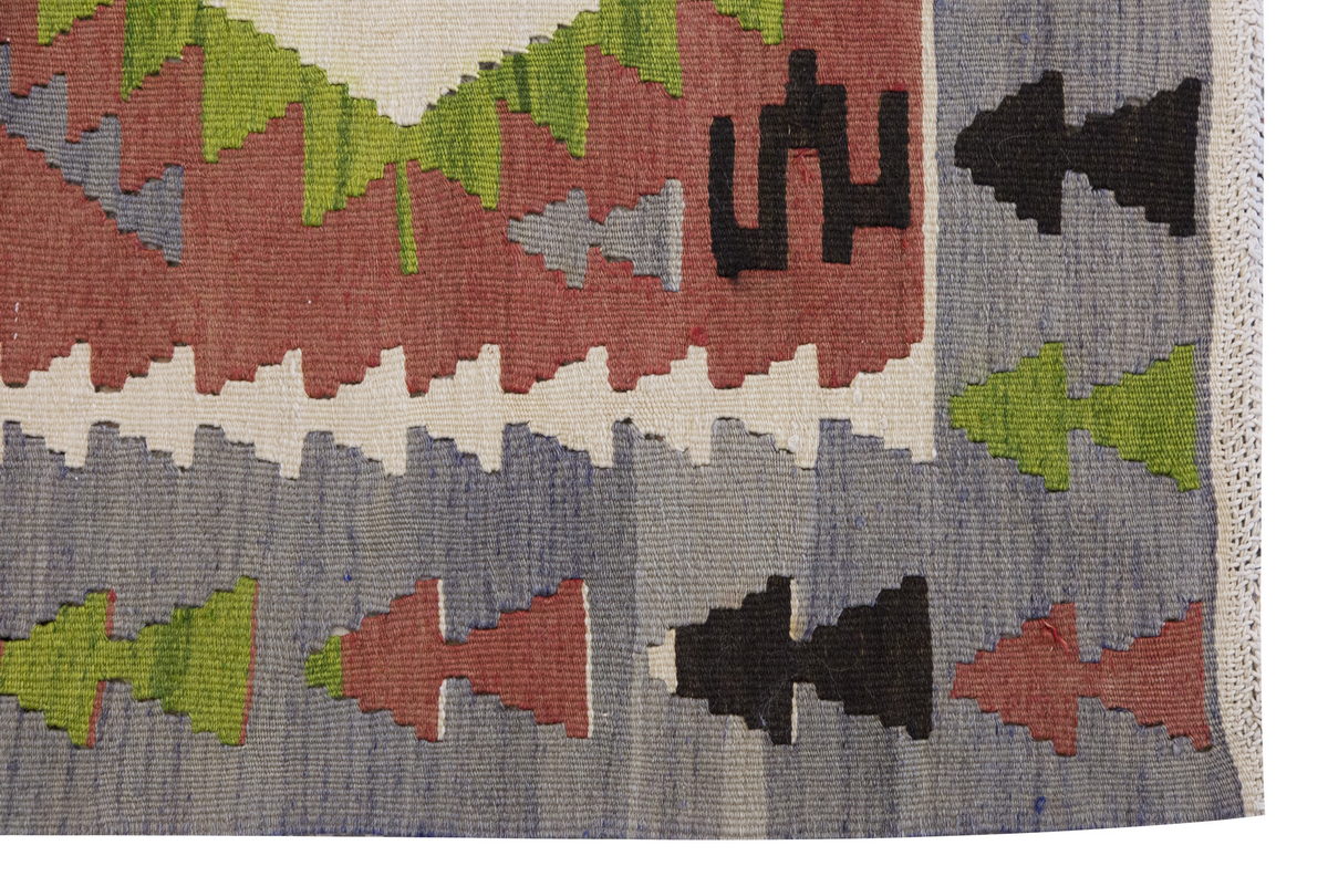 Vintage Turkish Kilim Rug, 2.8 x 3.8 ft, 83 x 112 cm