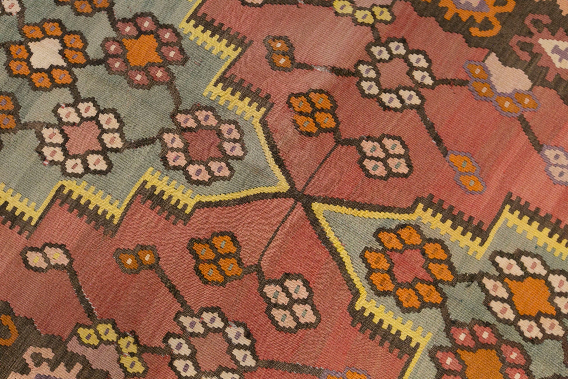Vintage Turkish Kilim Rug, 3.9 x 8.2 ft, 120 x 250 cm, Handwoven Wool Kilim